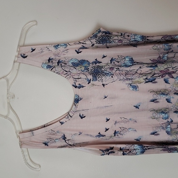 Beautiful beige with blue and purple floral design, scalloped hem, longline tank - Picture 2 of 8